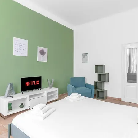 Apartment Darsena Milan